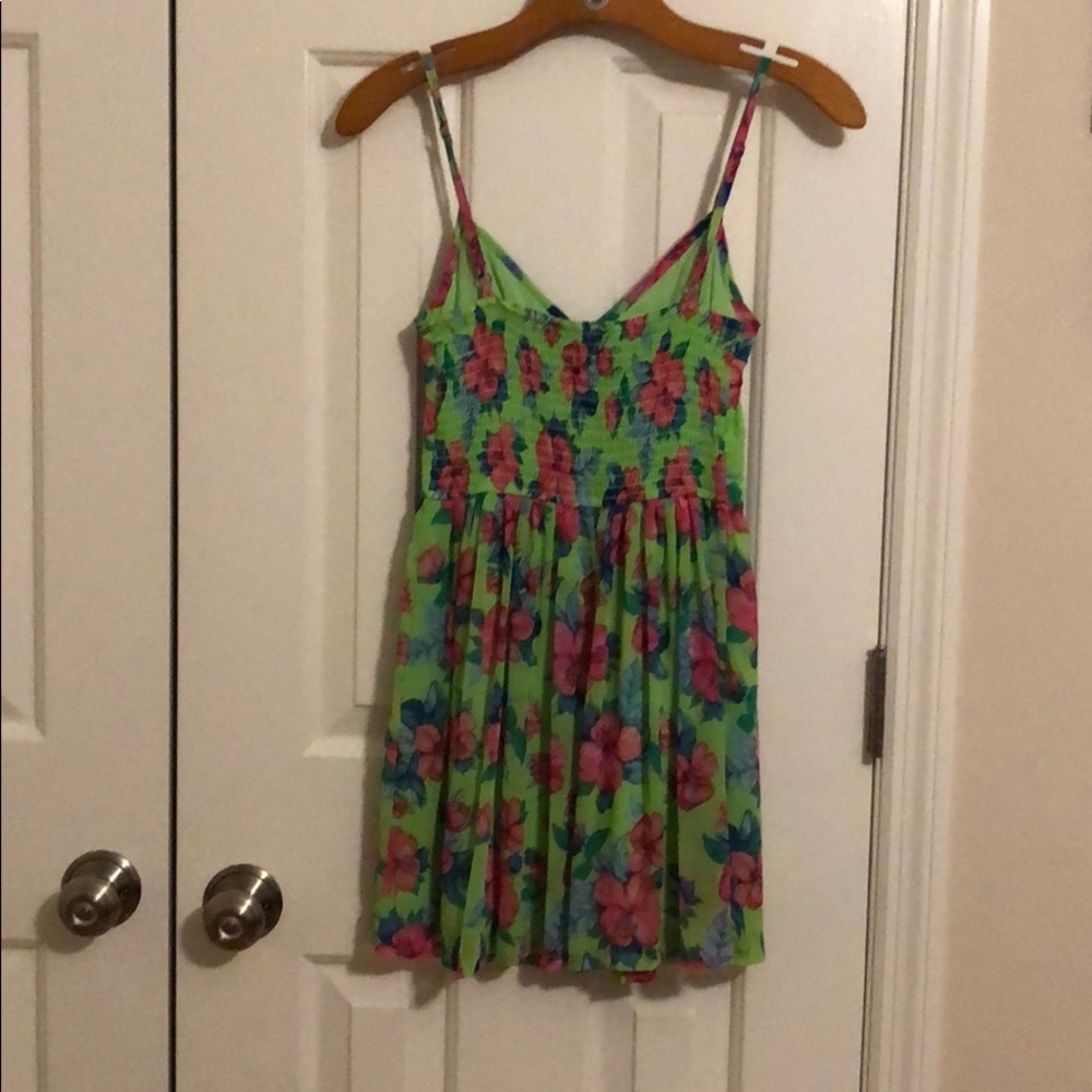 Dress - Picture 2 of 3